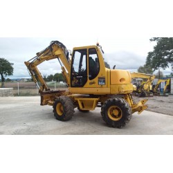 PELLE A PNEU KOMATSU PW 95